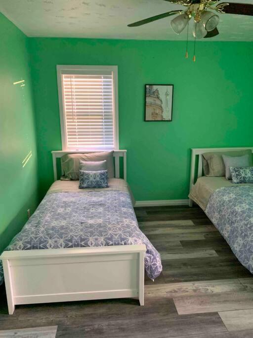 Remodeled House Minutes To Falls Attractions Villa Niagarawatervallen Buitenkant foto